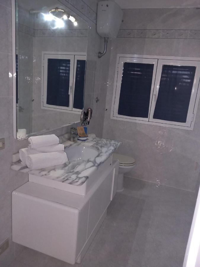 Wendy House Apartament Бари Экстерьер фото