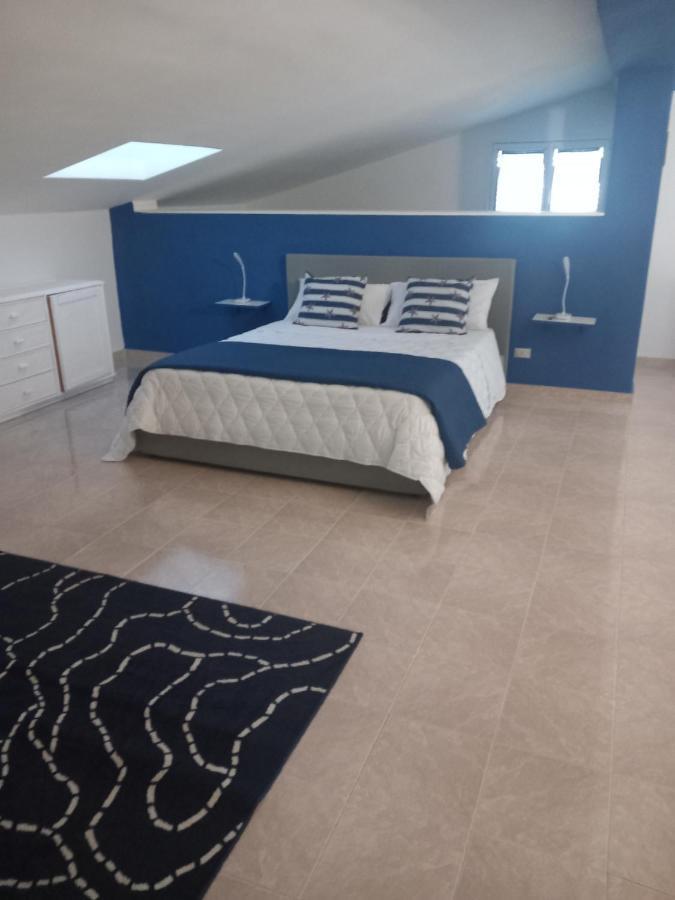 Wendy House Apartament Бари Экстерьер фото